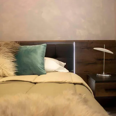 Southridge Ph With Jacuzzi, Views By Homely Apartment