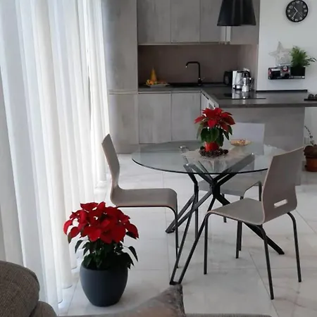 Southridge Ph With Jacuzzi, Views By Homely * Mellieha