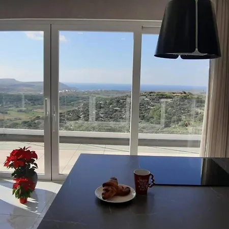 Southridge Ph With Jacuzzi, Views By Homely *